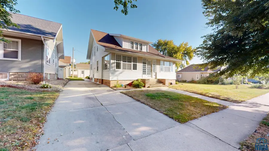 934 W CEDAR ST, Cherokee, IA 51012 - Image #3