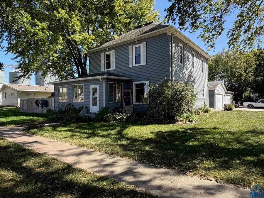 210 S Third St, Jefferson, SD 57038 - Image #3