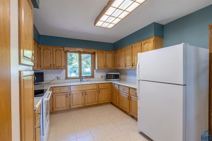 21 Elmwood Drive, Mapleton, IA 51034 - Image #3