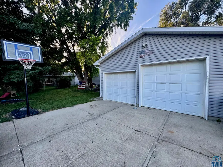 2 Union Ct, McCook Lake, SD 57049 - Image #3