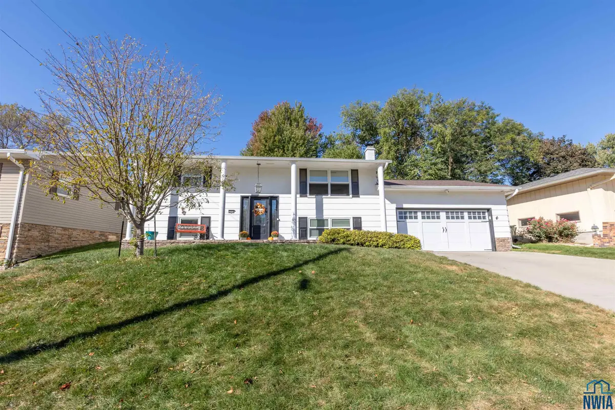 2515 S Newton, Sioux City, IA 51106 - Image #1