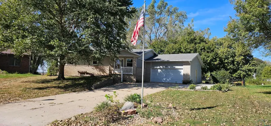 58 SUNSET DR, Big Sioux, SD 57049 - Image #2