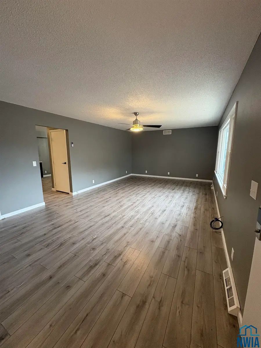 720 HYLAND AVE, Cherokee, IA 51012 - Image #3