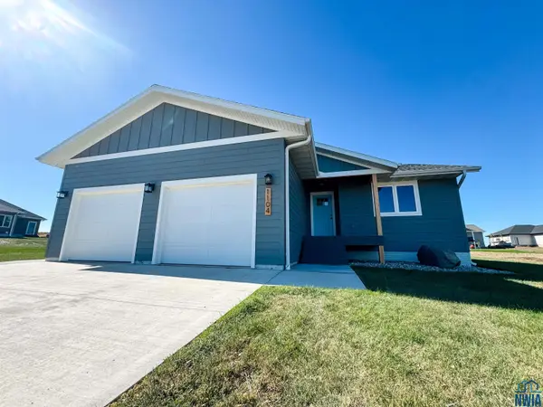 1104 BIRCH AVE, Alton, IA 51003