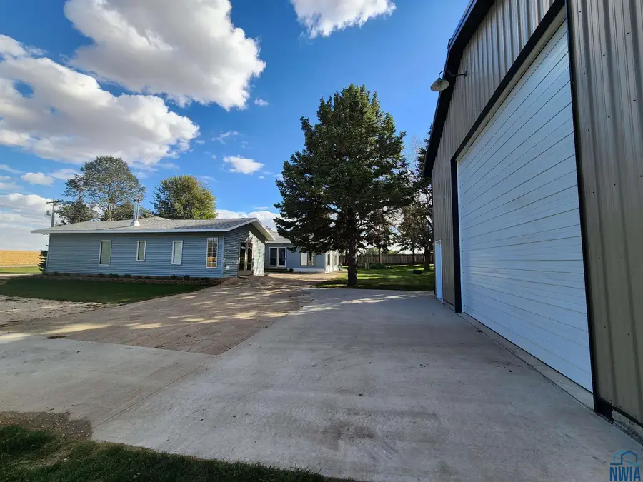 3273 Hickory Ave., Hull, IA 51239 - Image #2