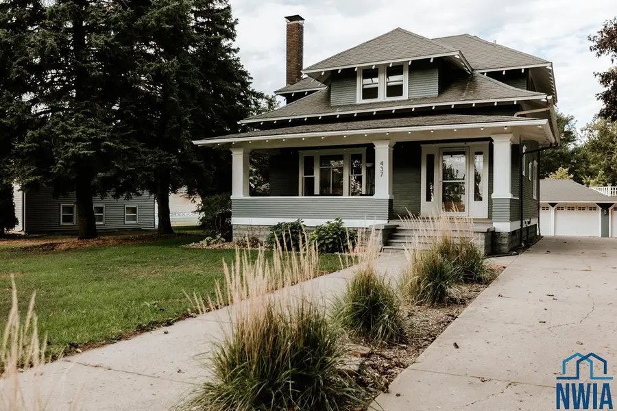 437 4th Ave NE, Sioux Center, IA 51250 - Image #2