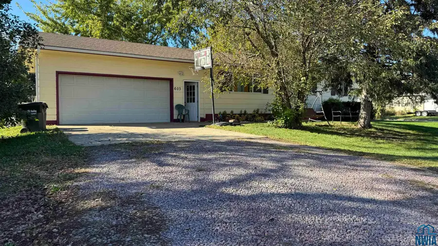 603 S 20th St, Dakota City, NE 68731 - Image #2