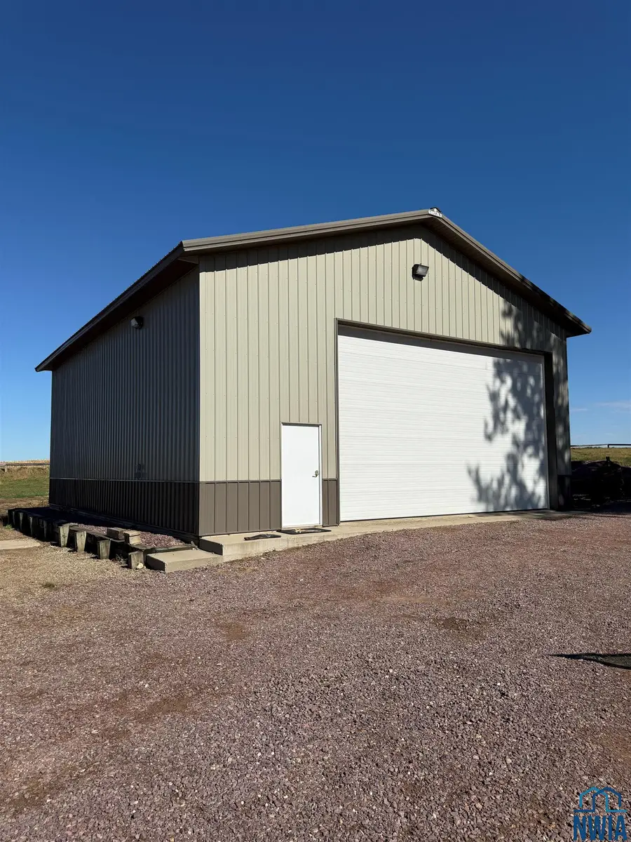 26472 Lynx Avenue, Stanton, IA 51031 - Image #2