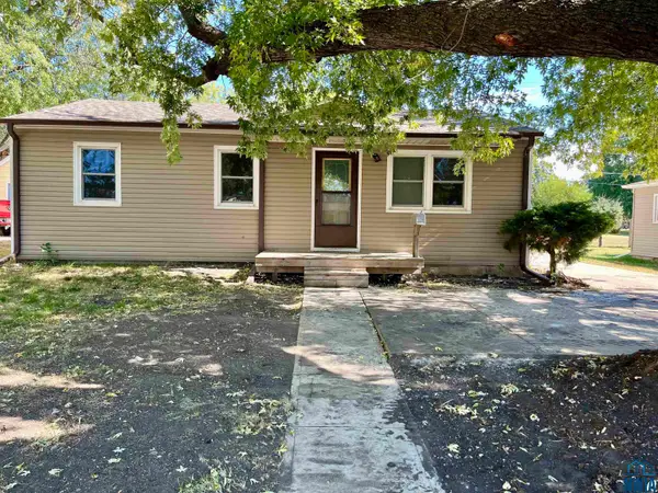 1201 SENECA ST, Storm Lake, IA 50588