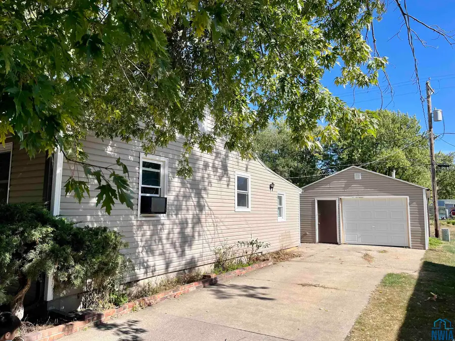 1201 SENECA ST, Storm Lake, IA 50588 - Image #2