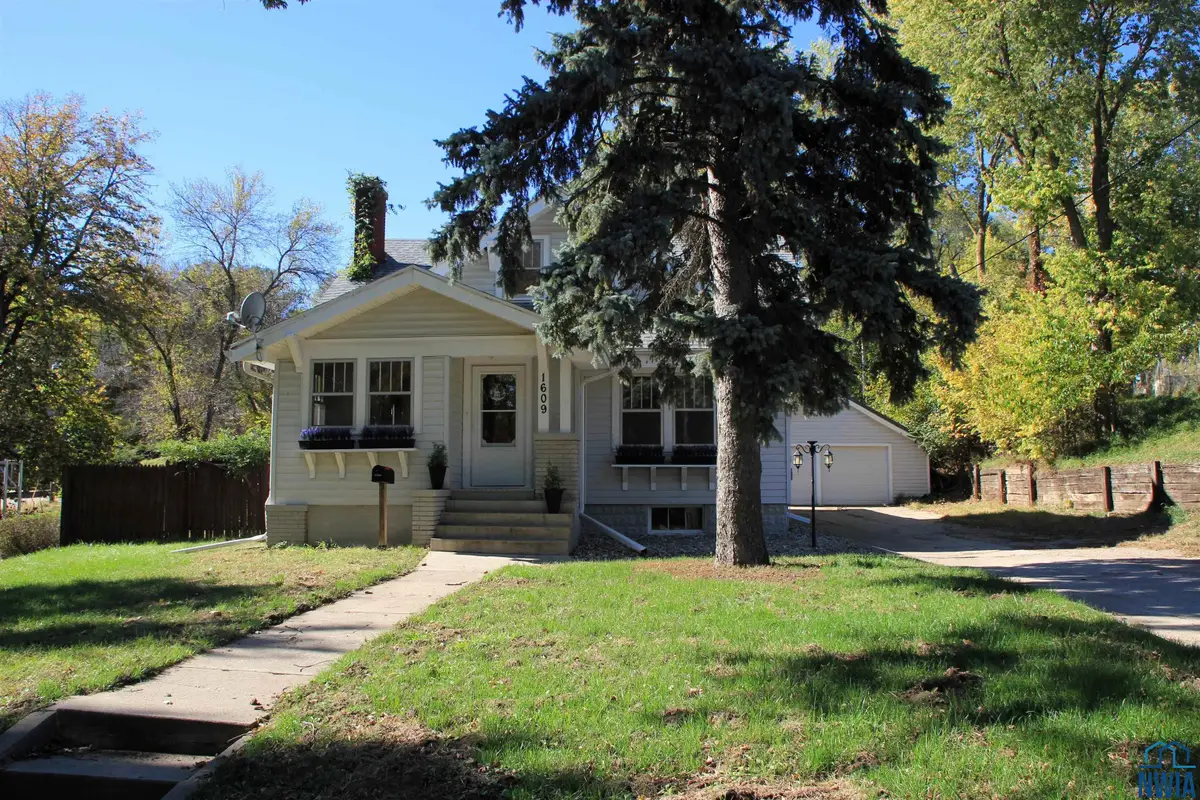 1609 Helmer, Sioux City, IA 51103 - Image #1