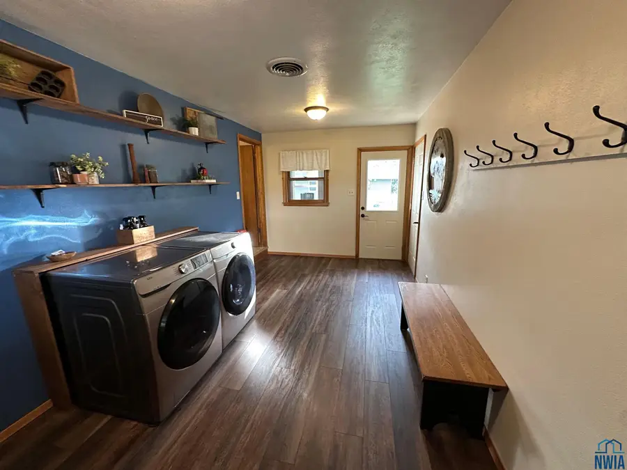 717 Garfield Ave., Sheldon, IA 51201 - Image #2