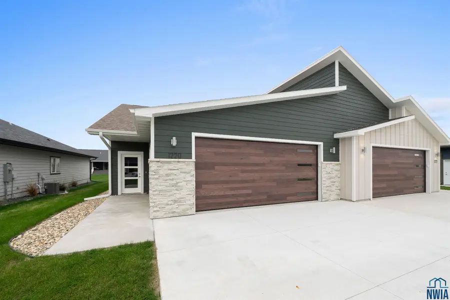 1222 Zitkala-Sa Trl., Vermillion, SD 57069 - Image #3