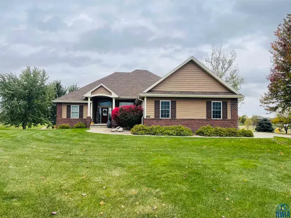849 Brookside Dr., Jefferson, SD 57038