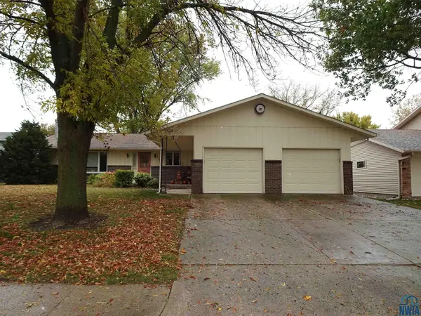 1350 E 6th Street, Sheldon, IA 51201