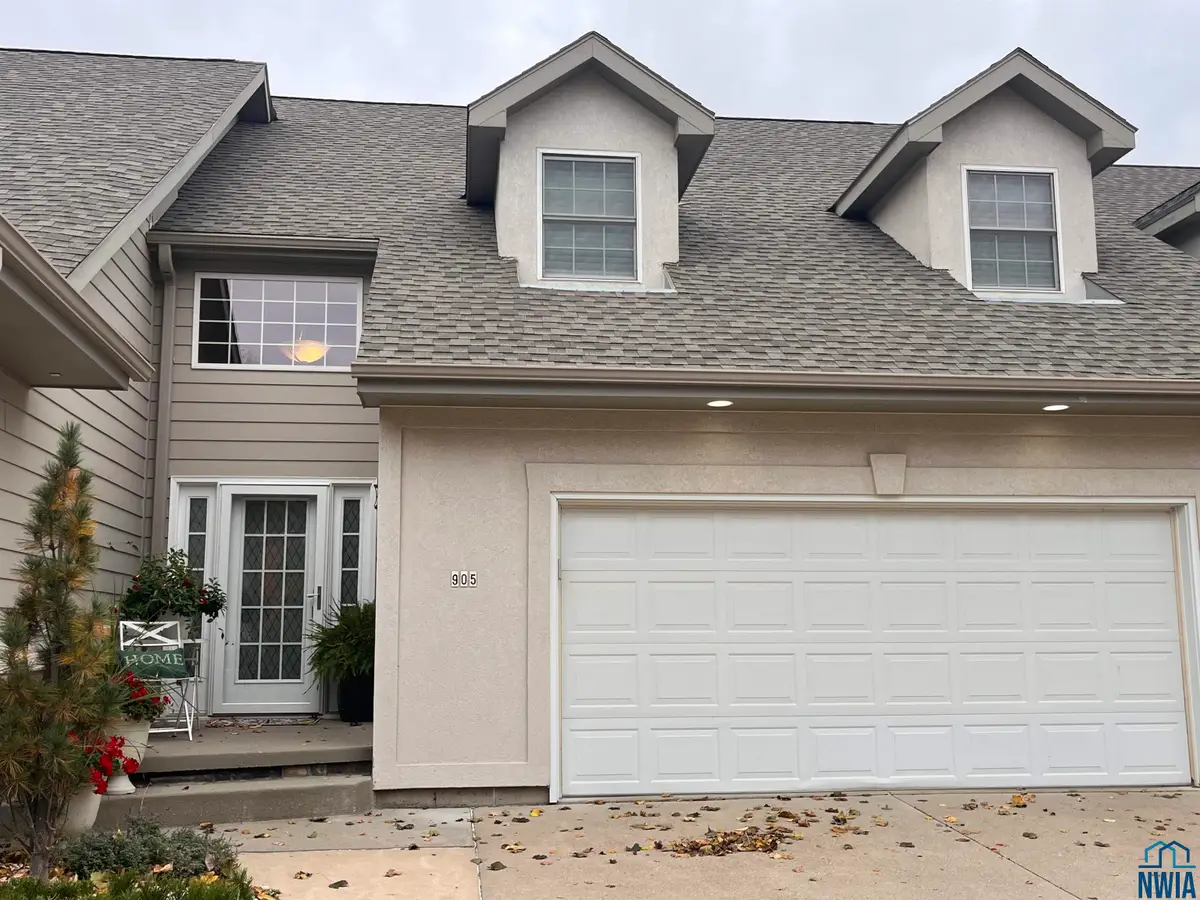 905 Willow Circle, Dakota Dunes, SD 57049 - Image #1