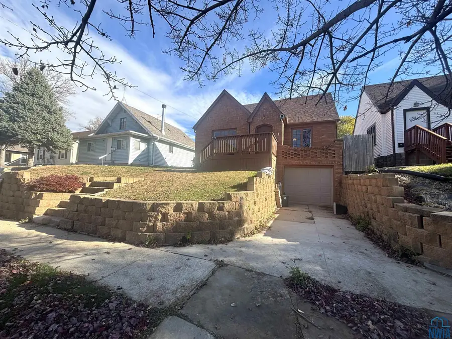 1118 S Newton, Sioux City, IA 51106 - Image #2