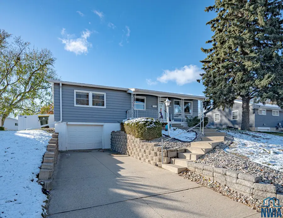 2629 S Maple St, Sioux City, IA 51106 - Image #2