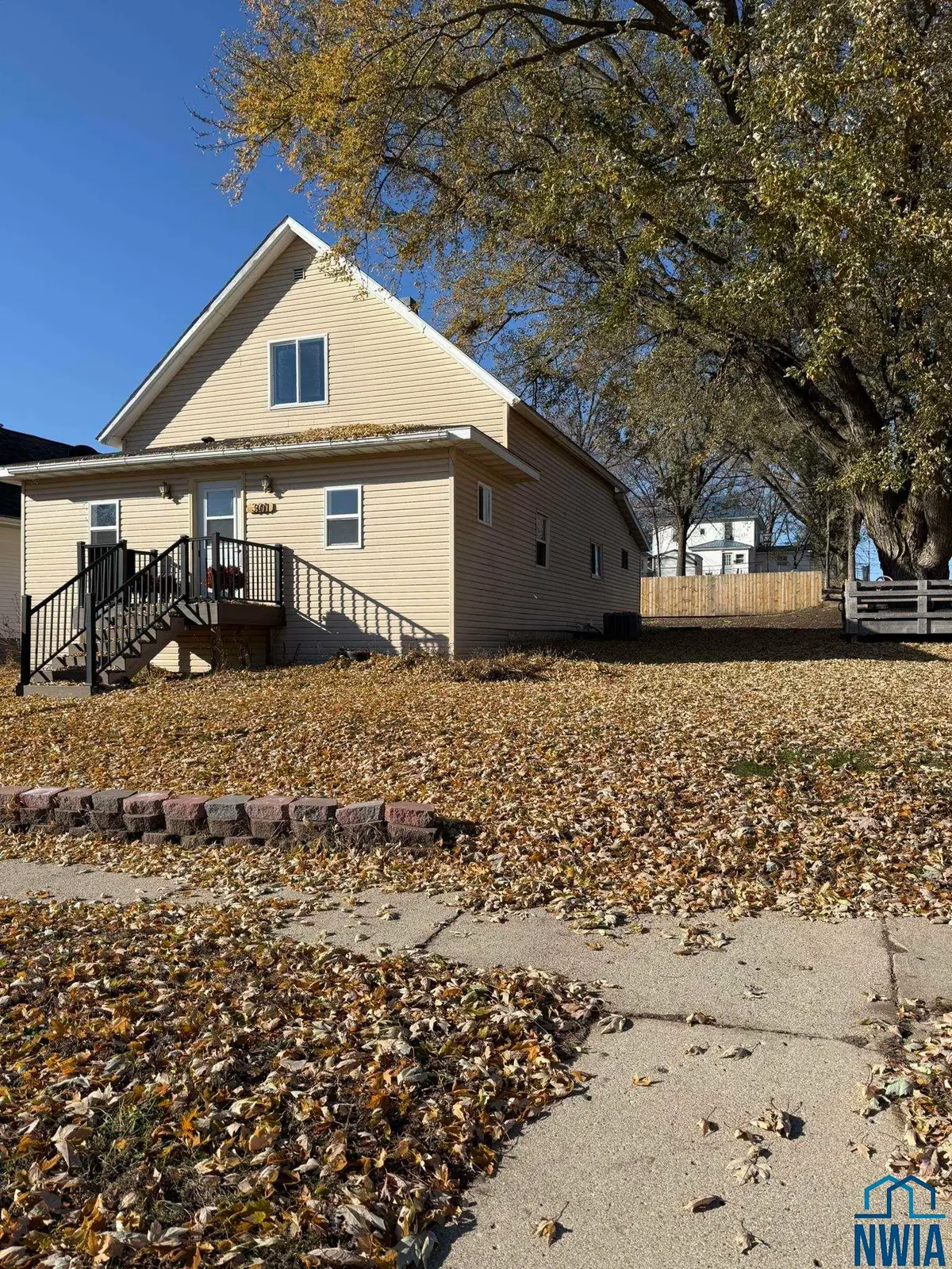 301 S 8TH ST, Cherokee, IA 51012 - Image #1