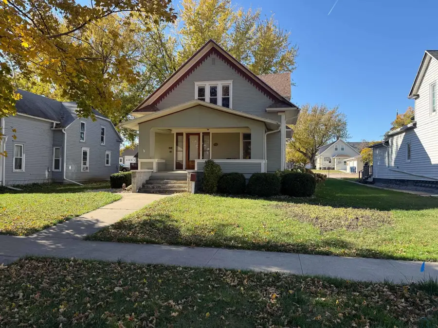 416 Central Ave SW, Orange City, IA 51041 - Image #2