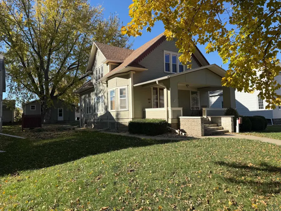 416 Central Ave SW, Orange City, IA 51041 - Image #3