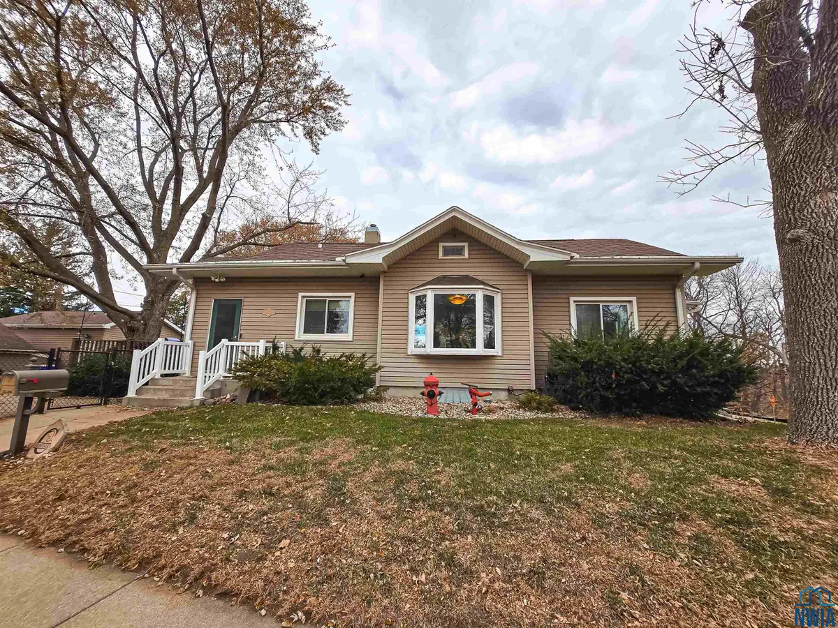2624 SHIELDS AVE, Sioux City, IA 51106 - Image #1