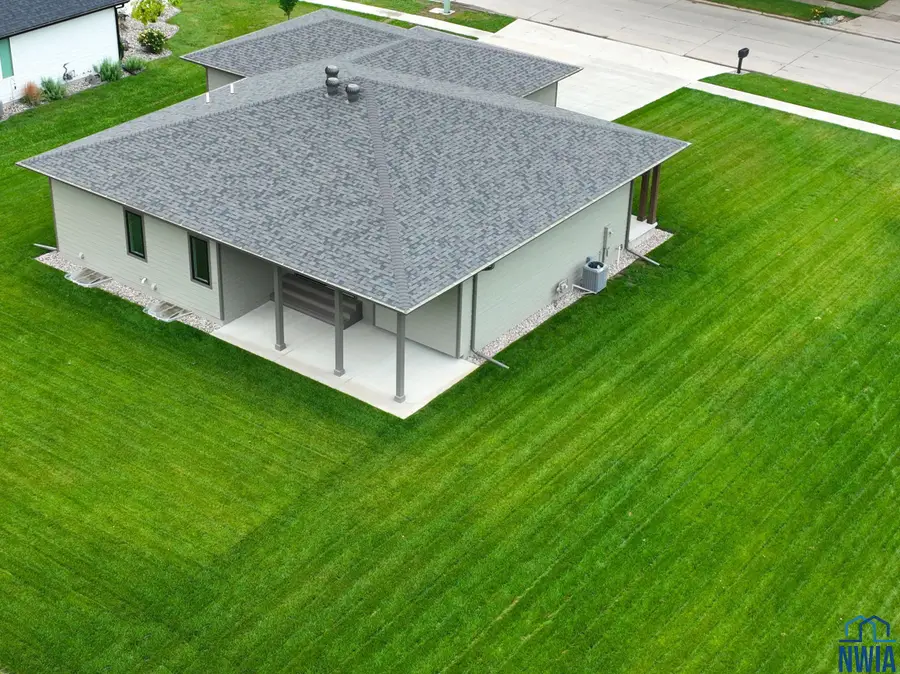 601 Topaz Drive, Sergeant Bluff, IA 51054 - Image #3