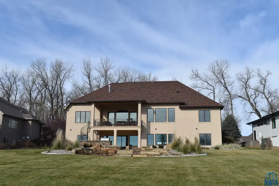 858 E Sawgrass Trail, Dakota Dunes, SD 57049 - Image #3