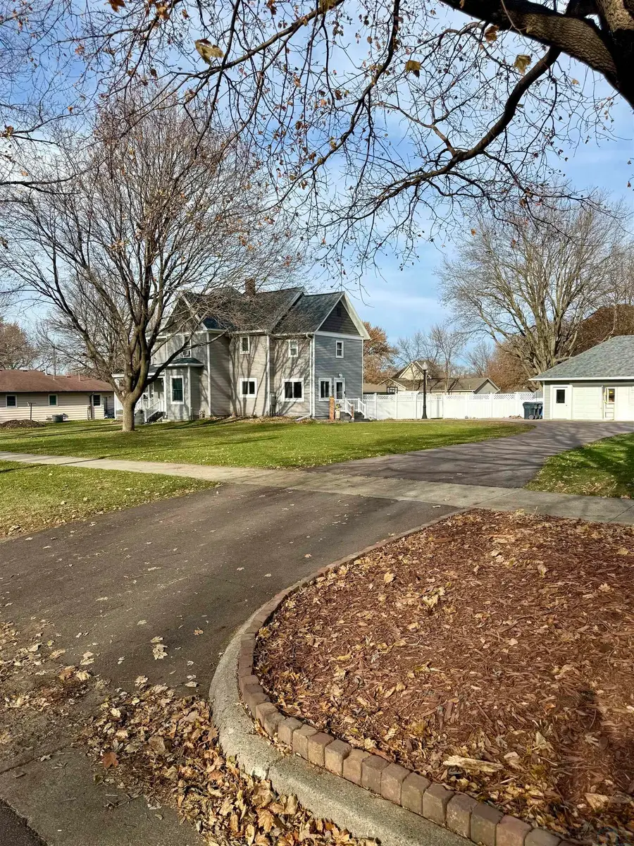 125 9th Street SW, Le Mars, IA 51031 - Image #3