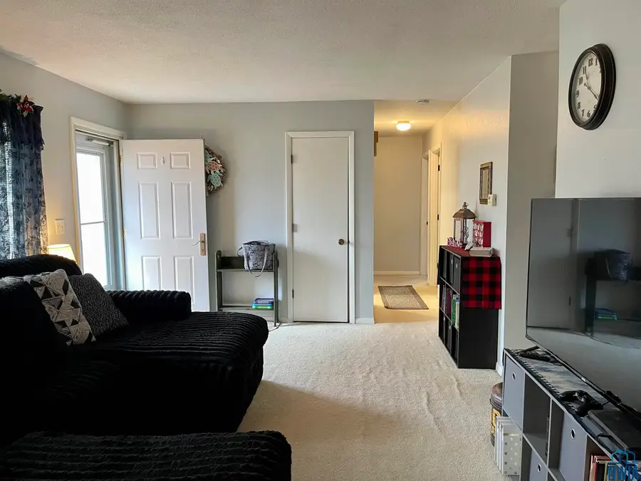 116 N Emerald Dr, Storm Lake, IA 50588 - Image #3