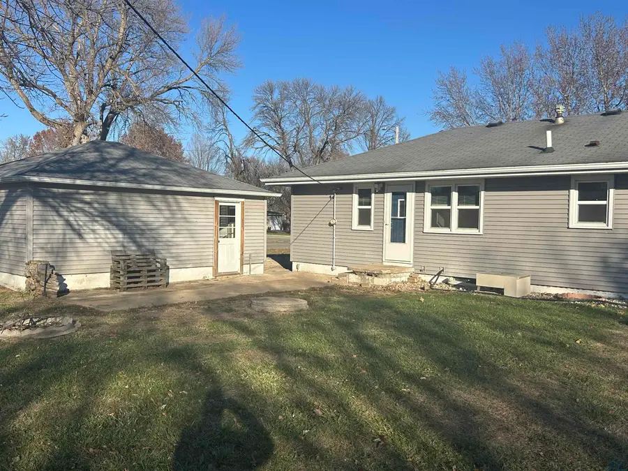 622 Long Street, Granville, IA 51022 - Image #3