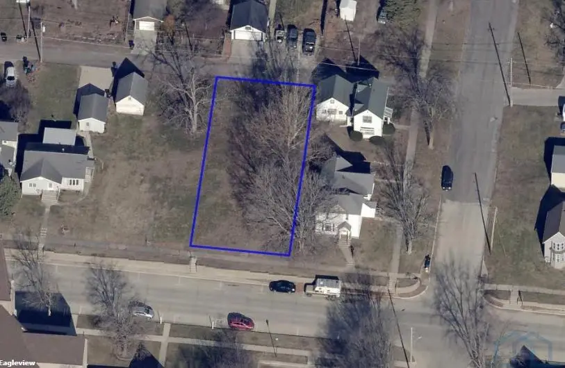 704 W Cedar St, Cherokee, IA 51012 - #1