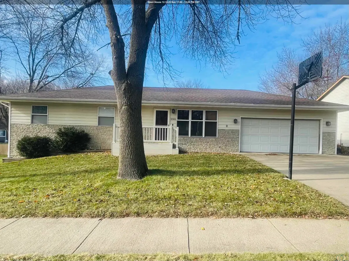 3301 Morgan St, Sioux City, IA 51104 - Image #1