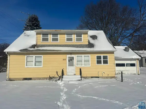 205 E 3rd St., Peterson, IA 51047