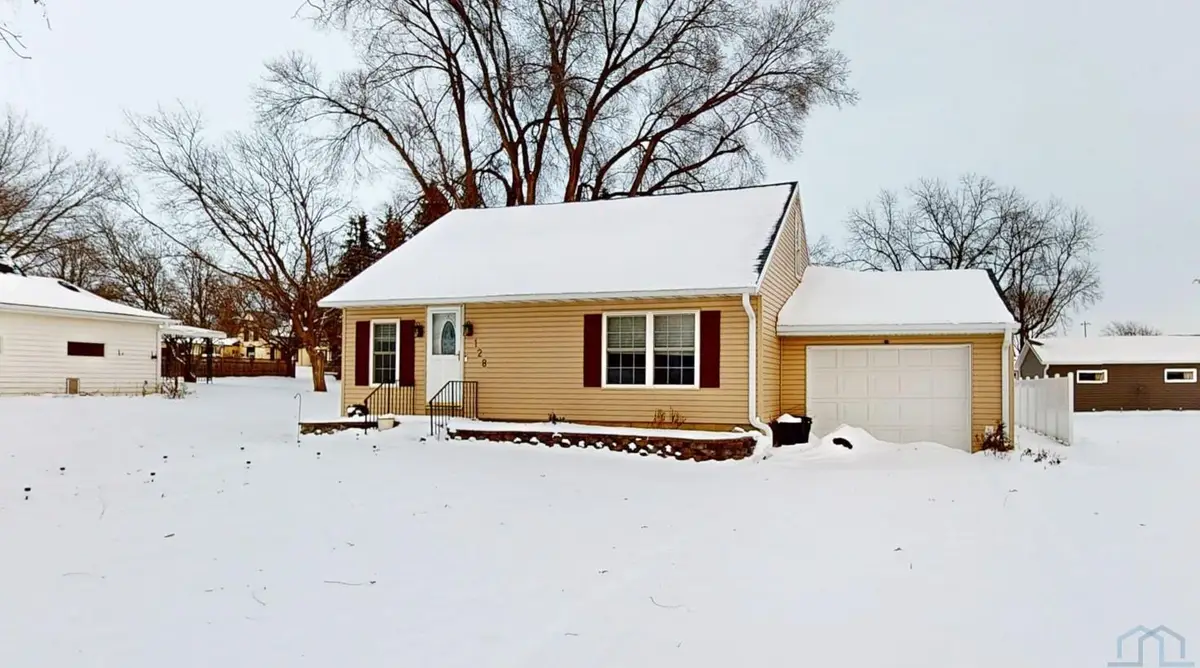 128 Willow St, Aurelia, IA 51005 - Image #1