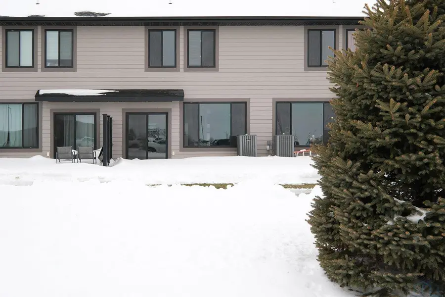 1286 7th Ave NE, Unit #16, Sioux Center, IA 51250 - Image #3