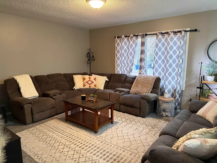 934 Rice, Vermillion, SD 57069 - Image #3