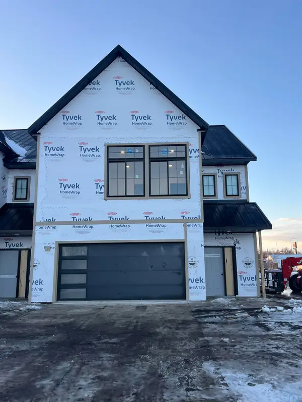 15 E Duke St., Vermillion, SD 57069