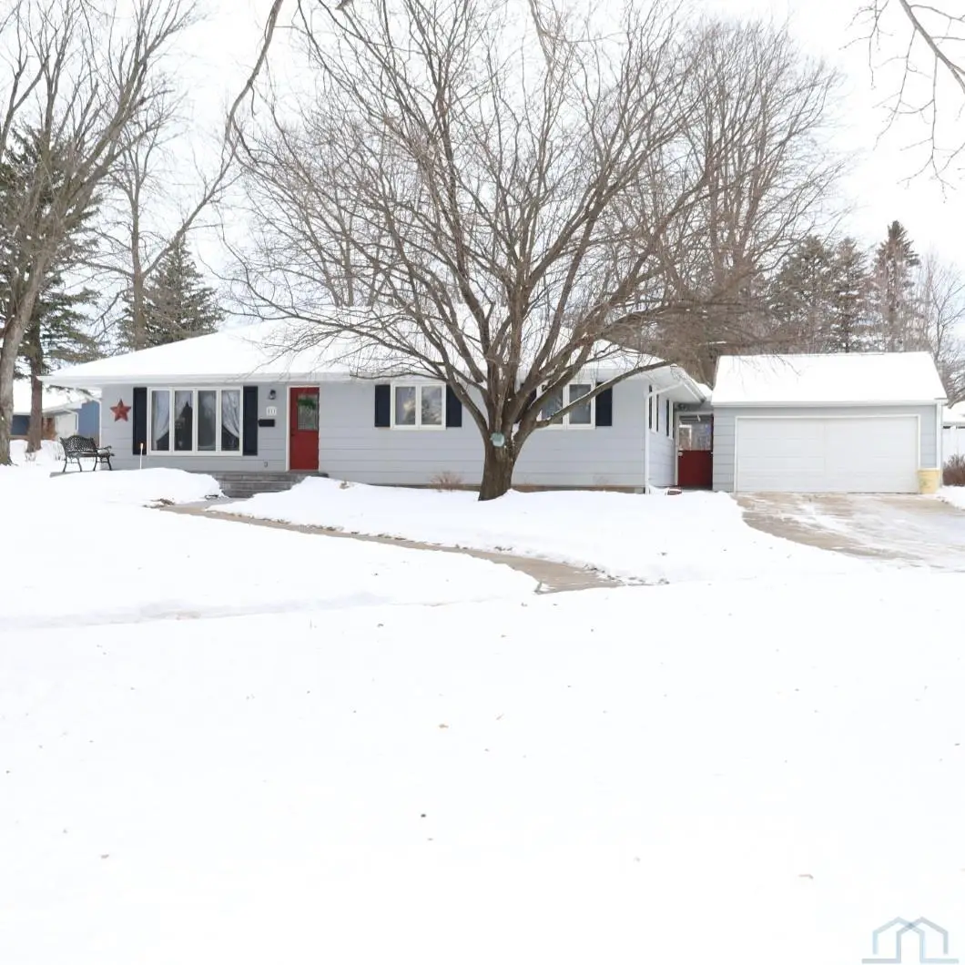 811 S Carroll St, Rock Rapids, IA 51246 - Image #1