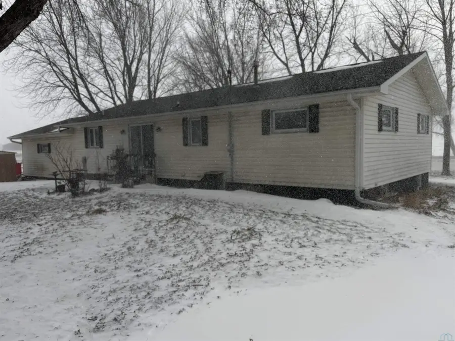 505 S Sherman St, Boyden, IA 51234 - Image #3