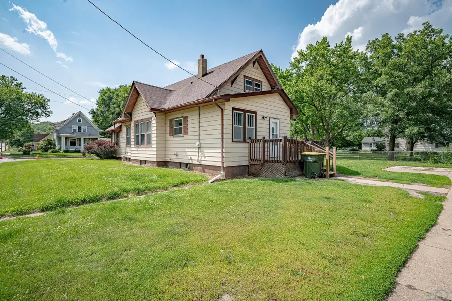 2600 Rebecca Street, Sioux City, IA 51103 - #3