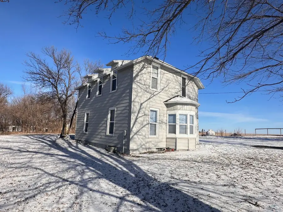 607 6th St, Dixon, NE 68732 - Image #2