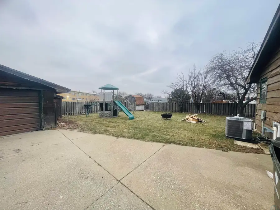 417 E 18th St., South Sioux City, NE 68776 - Image #2