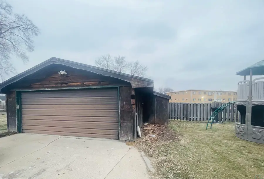 417 E 18th St., South Sioux City, NE 68776 - Image #3