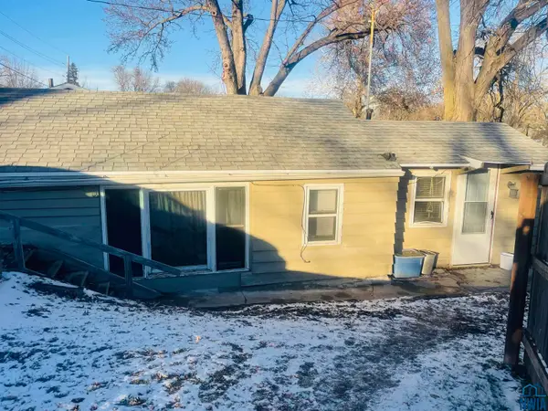 2729 S. Palmetto St., Sioux City, IA 51106