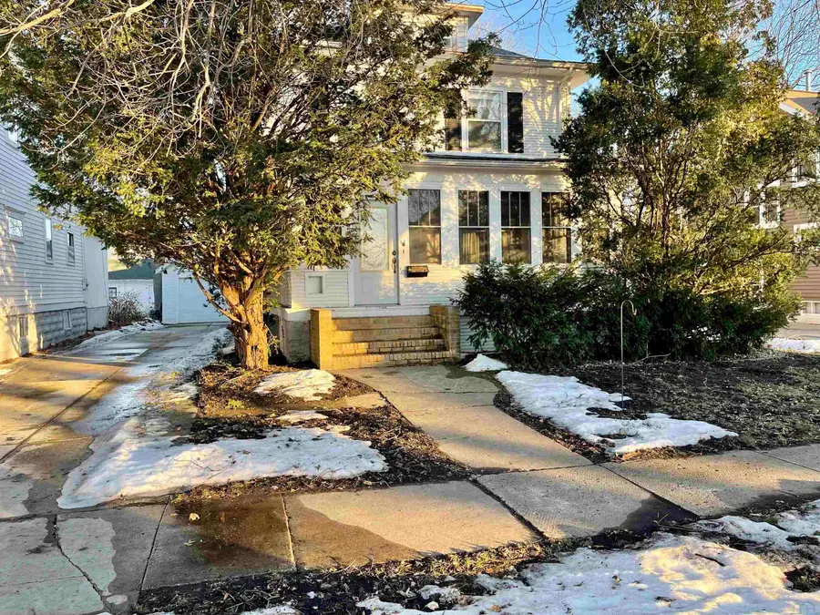 327 Otsego St, Storm Lake, IA 50588 - Image #2