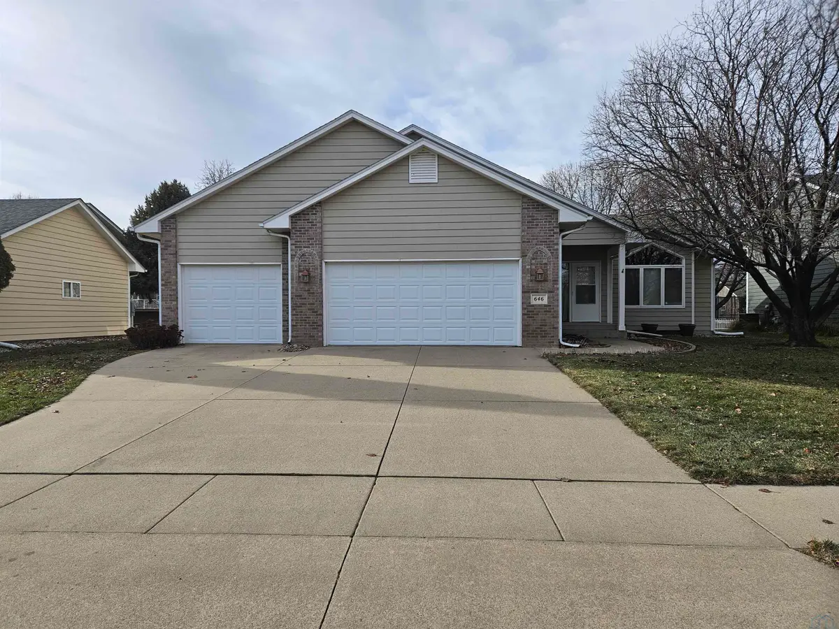 646 Bison Trail, Dakota Dunes, SD 57049 - Image #1