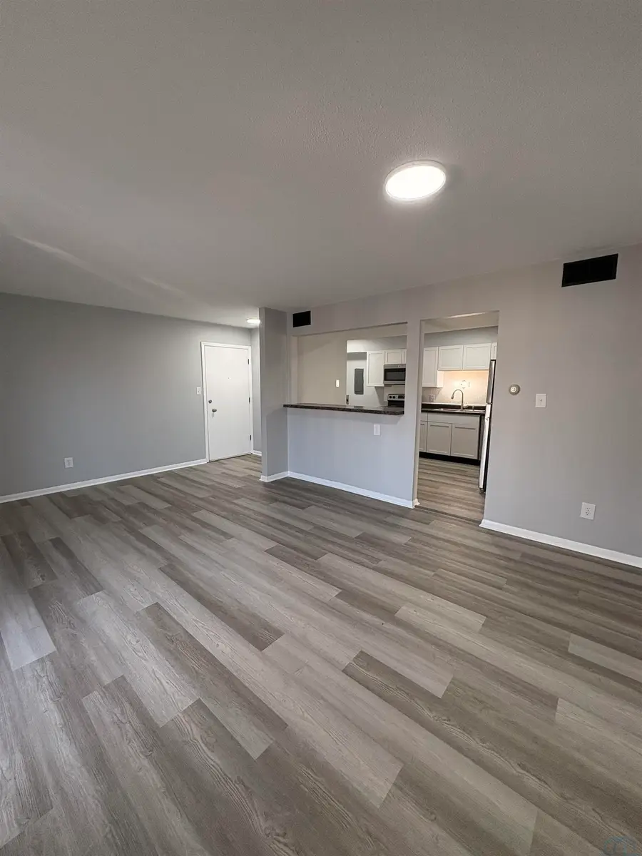 710 Geisinger Rd #7, Storm Lake, IA 50588 - Image #3