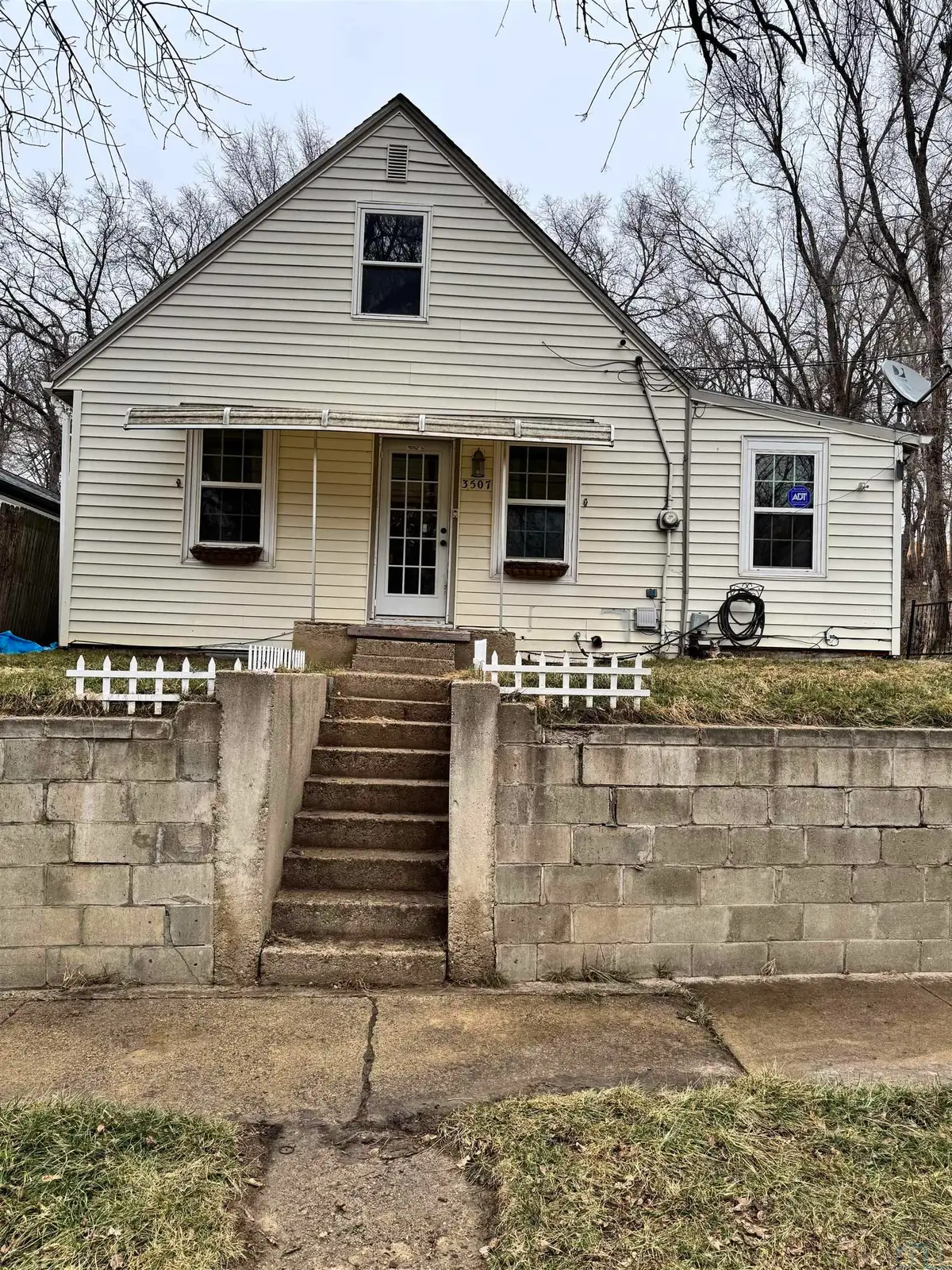3507 Athlone Ave, Sioux City, IA 51105 - Image #1