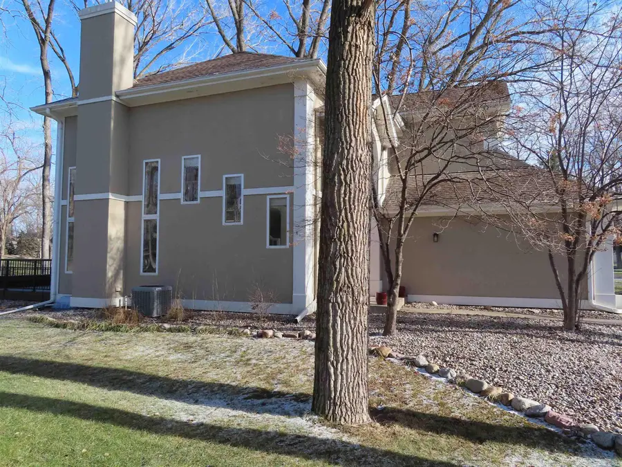 443 S Royal Troon, Dakota Dunes, SD 57049 - Image #2